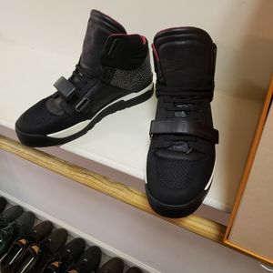 Louis Vuitton Trailblazer Sneakers